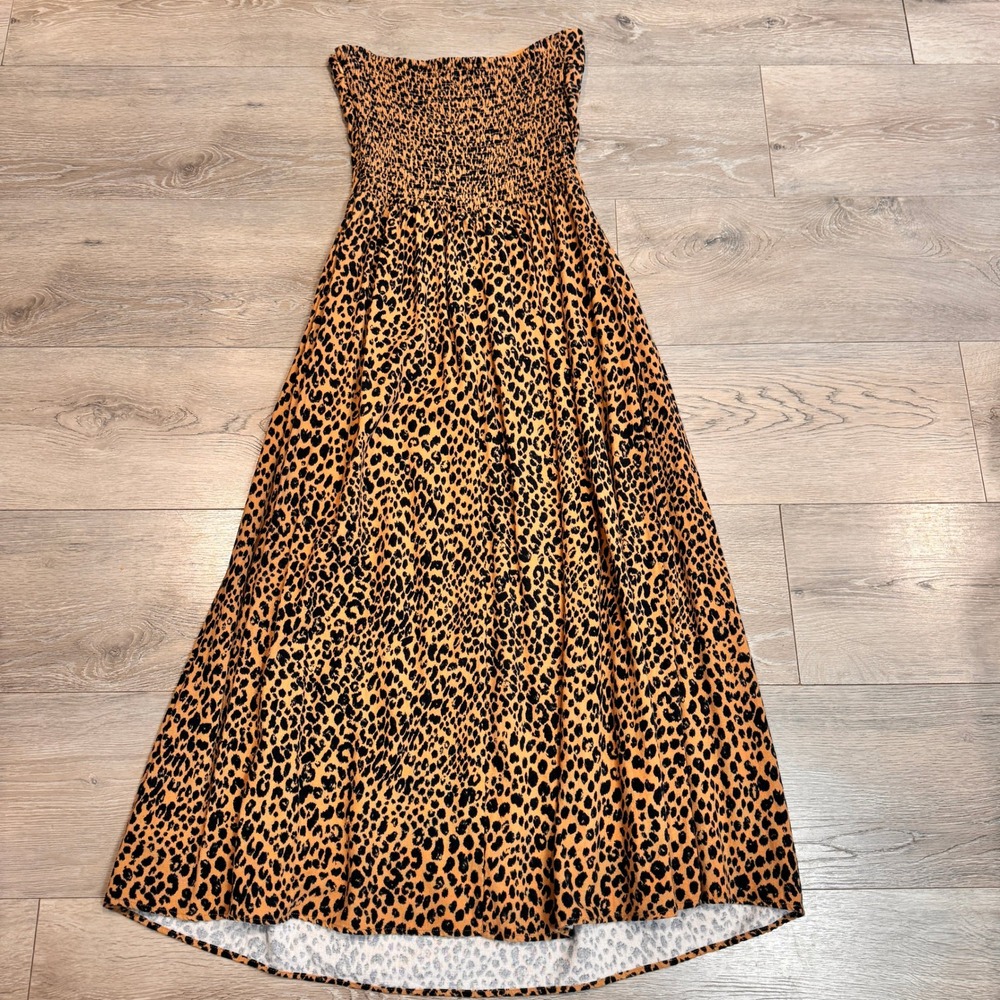 Universal Thread Strapless Smocked Maxi Dress Leo… - image 2